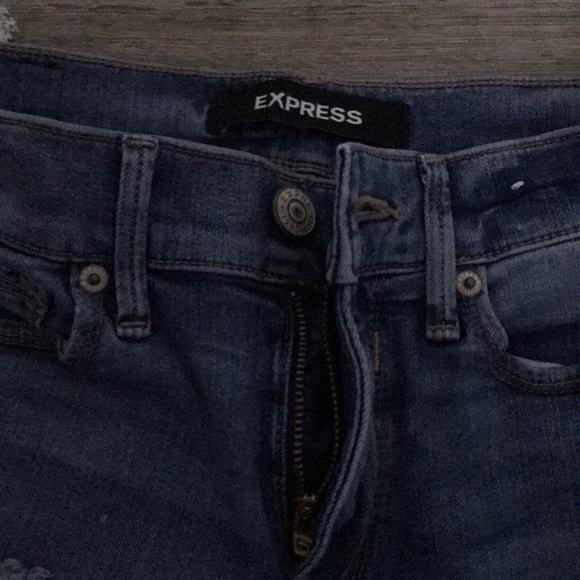 FINAL OFFER!! Express mid rise ripped jeans NWOT - Picture 8 of 8